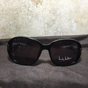 Nicole Miller Trinity Sunglasses Black Snake